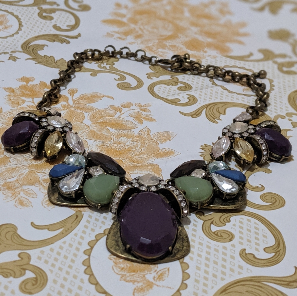 Statement necklace